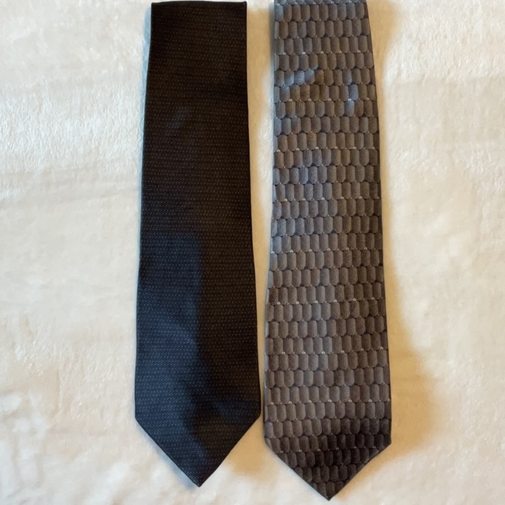 Neckties (100% silk) set of two.Nautica & Chez Roffe brands